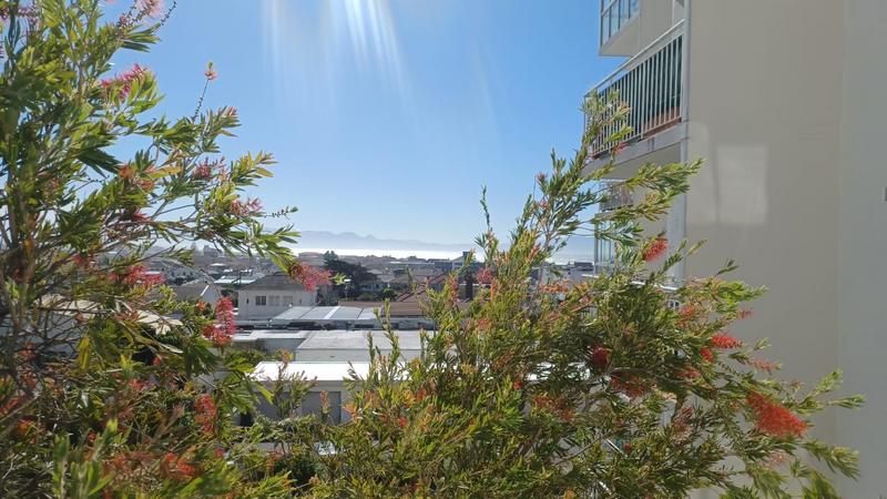 2 Bedroom Property for Sale in Muizenberg Western Cape